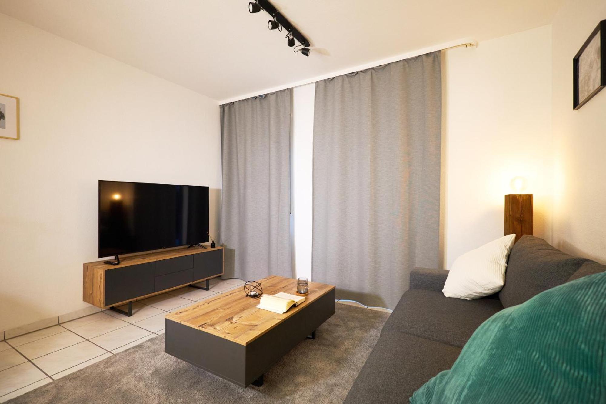 Gemuetliche 2Zi. Wohnung ゼーリゲンシュタット エクステリア 写真