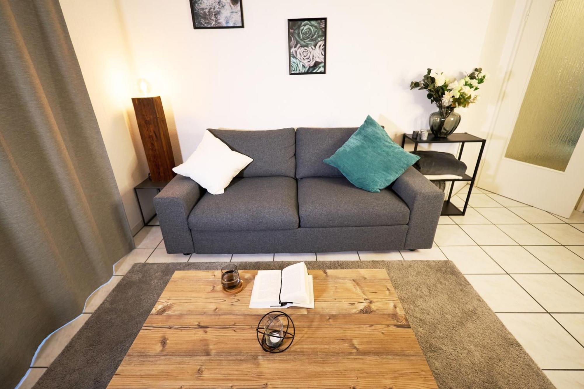 Gemuetliche 2Zi. Wohnung ゼーリゲンシュタット エクステリア 写真