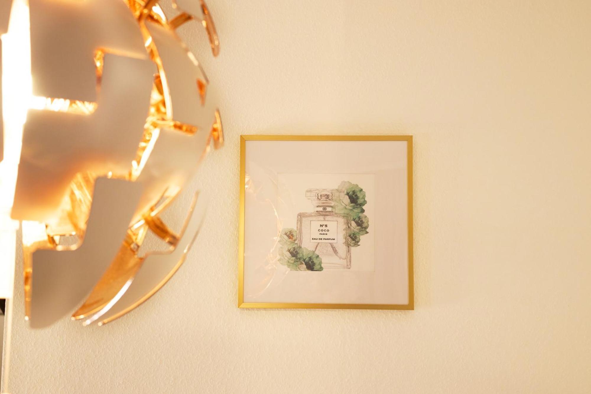 Gemuetliche 2Zi. Wohnung ゼーリゲンシュタット エクステリア 写真